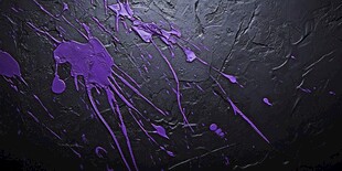 紫色墨渍泼溅黑色背景