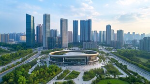 城市天际线与现代建筑景观