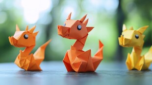 三只可爱折纸小龙摆件