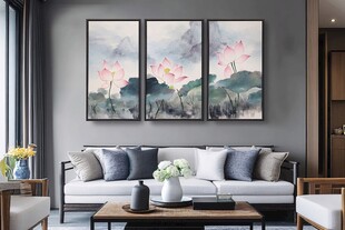 中式客厅三联荷花装饰画