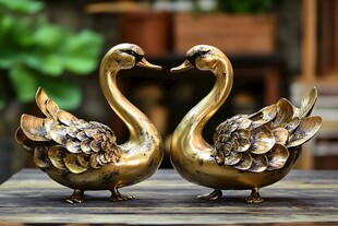 黄铜天鹅摆件 优雅成双