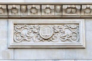 中式墙面精美浮雕装饰