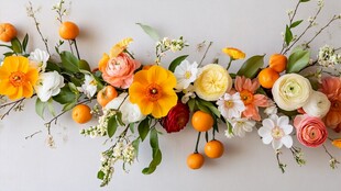 缤纷花卉橘子装饰花环