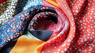 多彩花卉印花丝绸面料