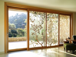 雕花玻璃推拉门室内景致