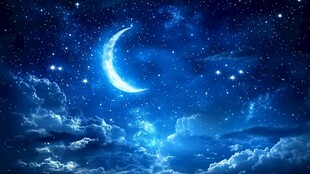 梦幻夜空下的新月与繁星