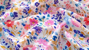 多彩碎花布料纹理特写