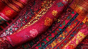 绚丽多彩民族风刺绣织物