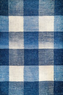 蓝白格纹织物纹理特写