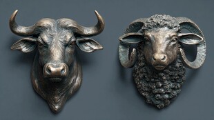 铜制牛首羊首墙面装饰品
