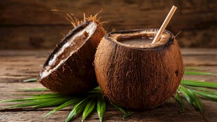 新鲜椰子饮品 天然美味