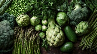 多样绿色蔬菜的视觉盛宴