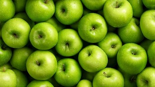 青苹果堆叠展示