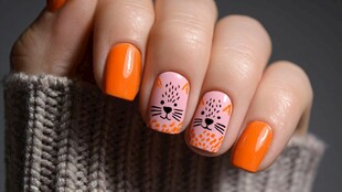 橘色萌猫图案美甲