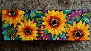 彩绘向日葵图案精美盒子