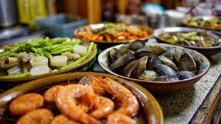 丰盛海鲜蔬菜美食展示