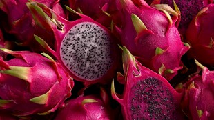 鲜艳火龙果 果肉饱满诱人