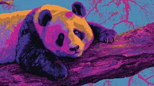 彩色熊猫趴于树枝上