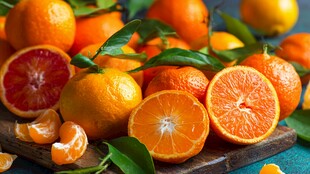 新鲜柑橘类水果色彩缤纷