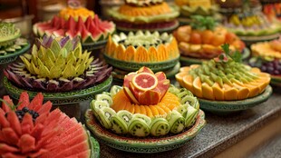 精美水果雕花摆盘展示