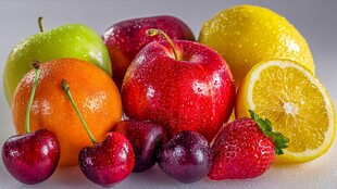 多彩新鲜水果组合展示