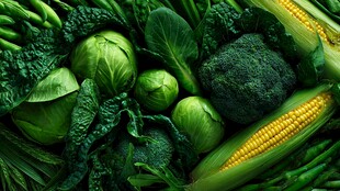 翠绿新鲜蔬菜组合展示