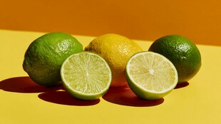 黄绿柠檬青柠摆拍静物