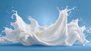 牛奶飞溅瞬间的美妙画面