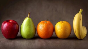 多彩水果排列展示