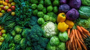 缤纷多彩的新鲜蔬菜组合